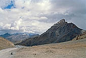 The road from Leh to Manali 